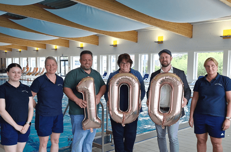 Verantwortliche des BZN und Malte Schneider freuen sich auf das große Jubiläum des Badezentrums Negenborn
