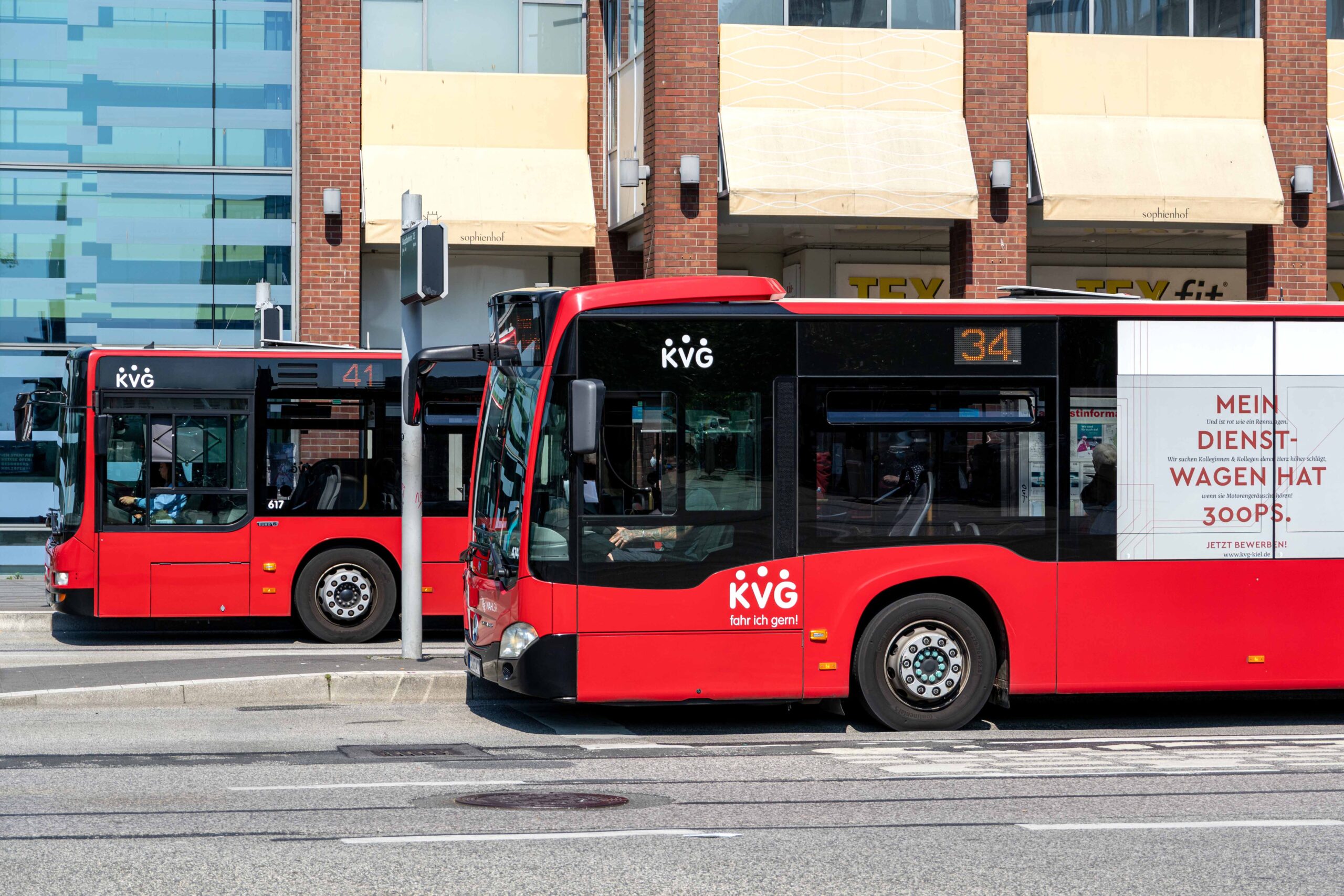 Bei Unterrichtsausfall haben nicht wenige Schüler Probleme, mit dem Bus in die Schule oder nach Hause zu kommen. Der Kreis informiert.