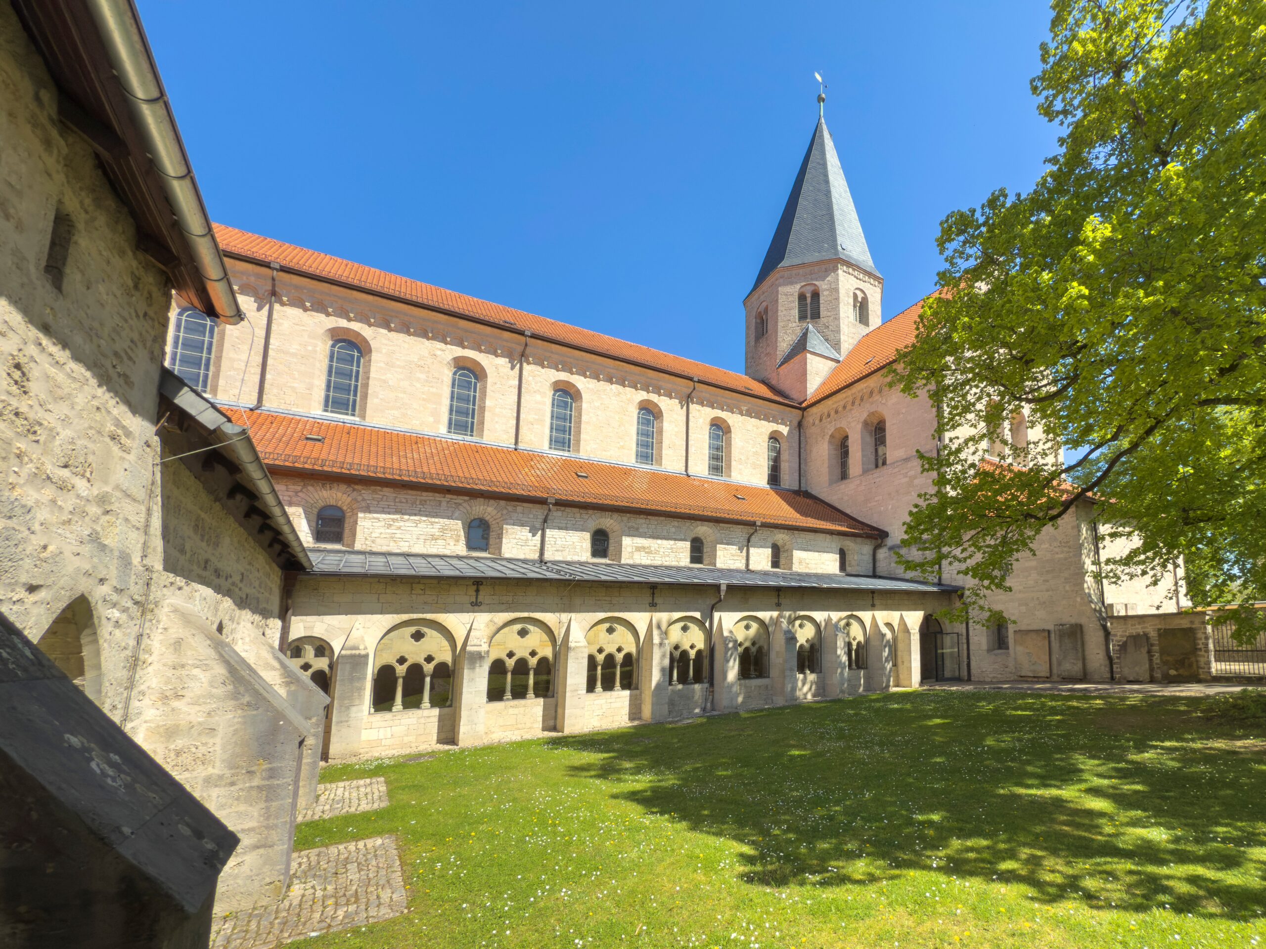 Kreuzgang virtuelle Tour.