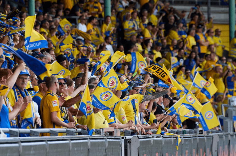 Ende Oktober wird das Stadion an der Hamburger Straße beben. Dann empfangen die Löwen Hannover 96 zum Derby. Foto: Eintracht/Stephanie Zerbe