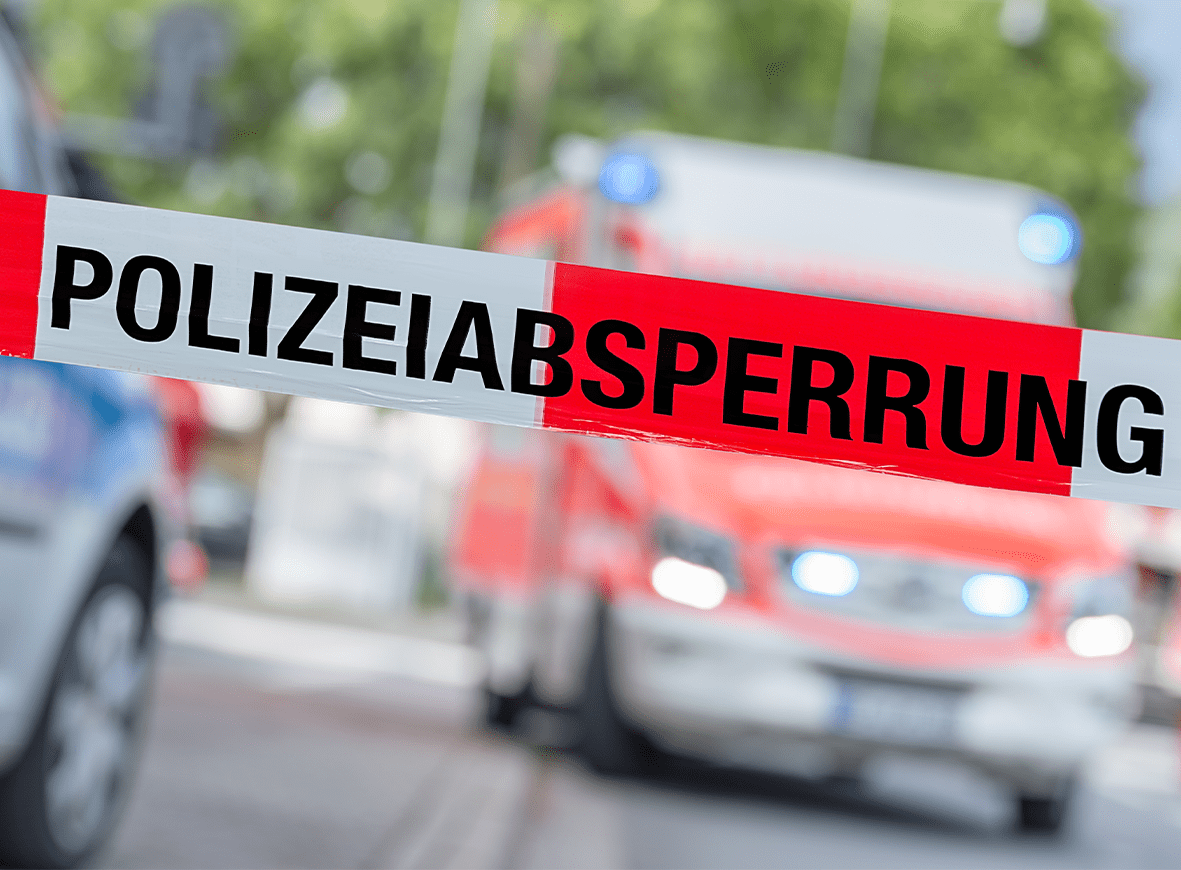 Bei einem schweren Unfall auf der Bundesstraße 1 in Helmstedt verunglückte einer der Beteiligten tödlich.