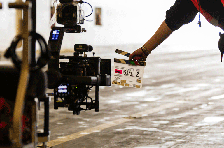 Für einen Spielfilm, der im August in Braunschweig gedreht wird, sucht die produzierende Firma noch Komparsinnen und Komparsen.