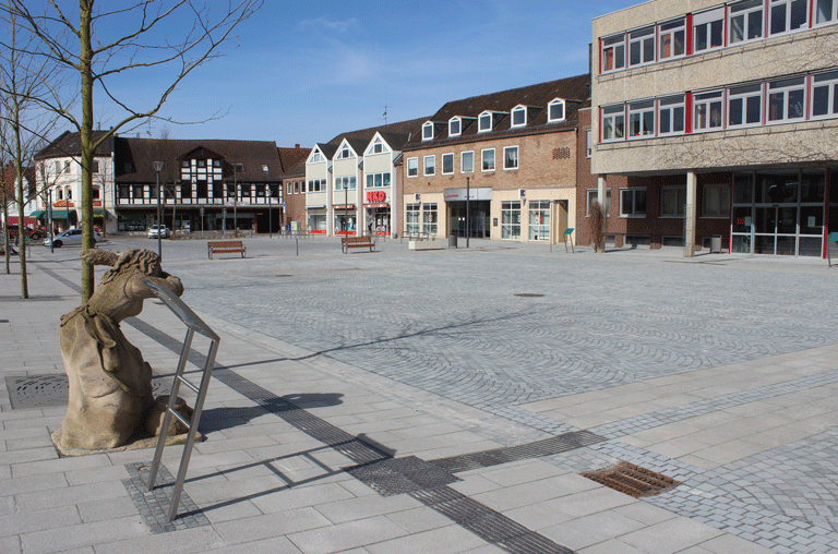 In Schöppenstedt haben Unbekannte am Wochenende vom 4. Juli in mehreren Fällen vandaliert und Hausfriedensbrüche begangen.