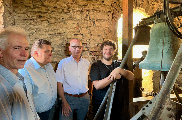 Die Zuckerhutglocke von Wetzleben wird noch weiterhin zu hören sein. Mit Spenden ist das nötige Geld für die Restauration zusammengekommen.