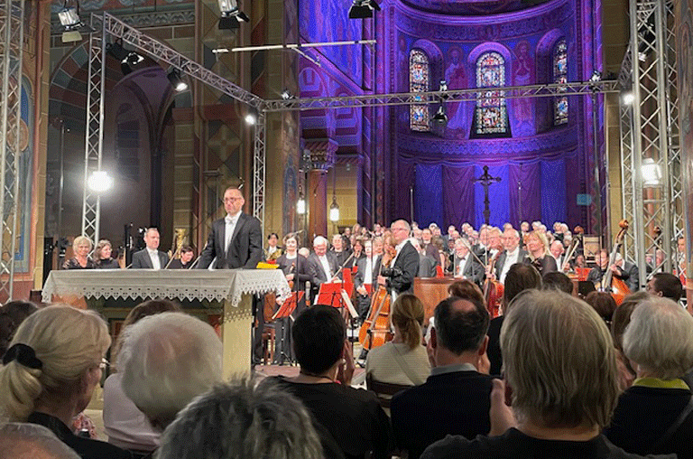 Die Vorweihnachtszeit in Königslutter wird auch in diesem Jahr festlich und musikalisch. Im Kaiserdom finden mehrere Adventskonzerte statt.